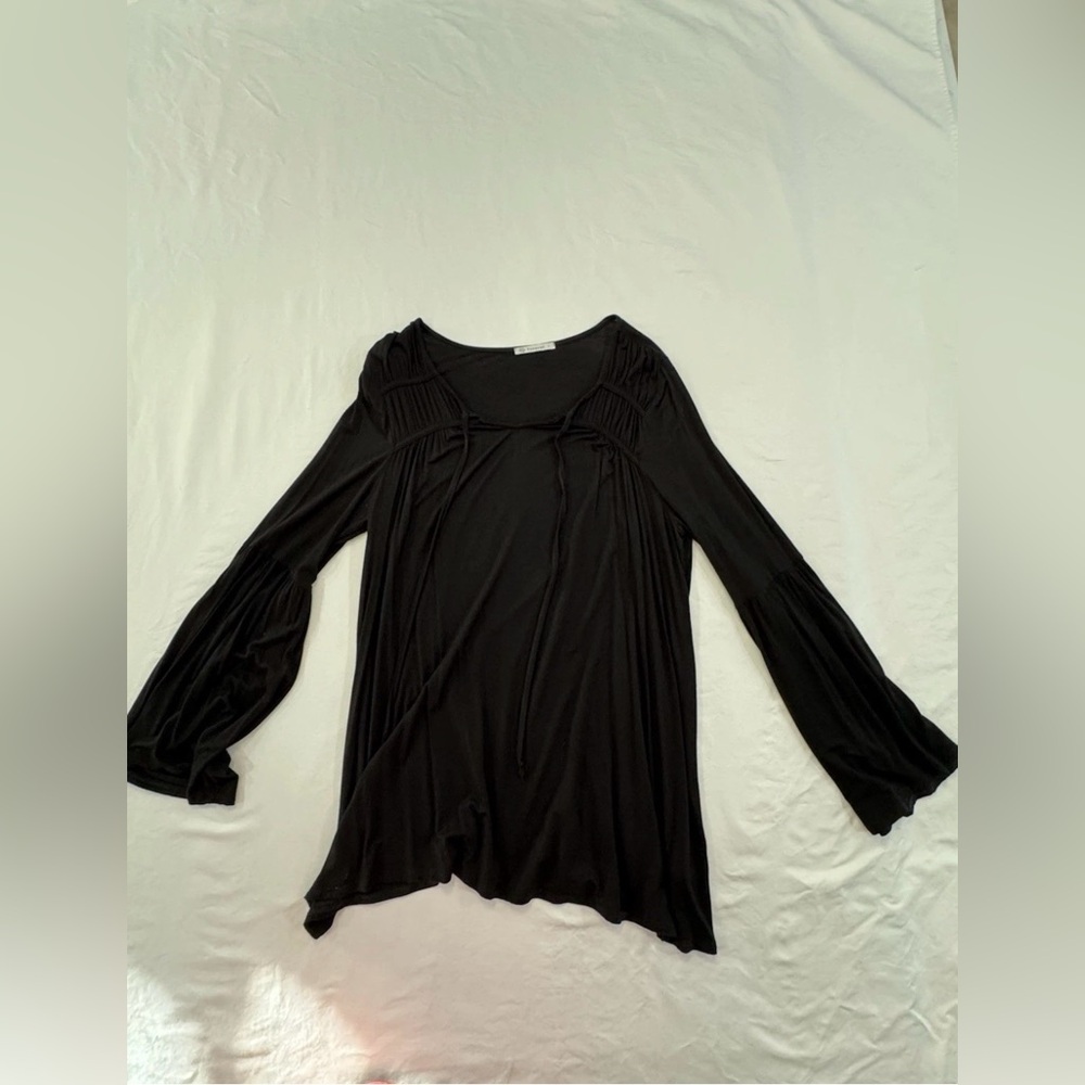 Veveret‎ Long Sleeve Women’s Blouse